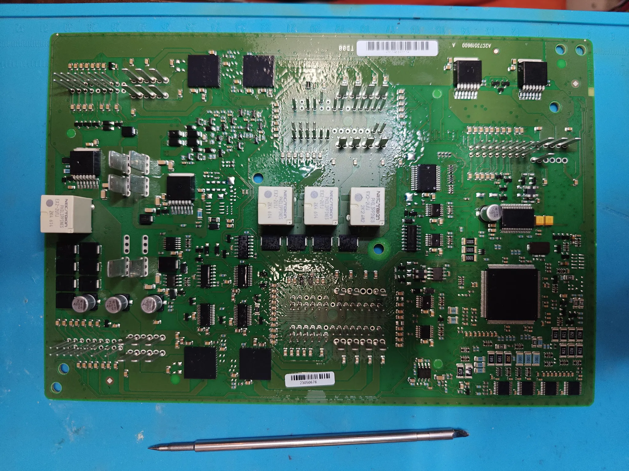 Body control module (BCM) on the bench for component-level repair